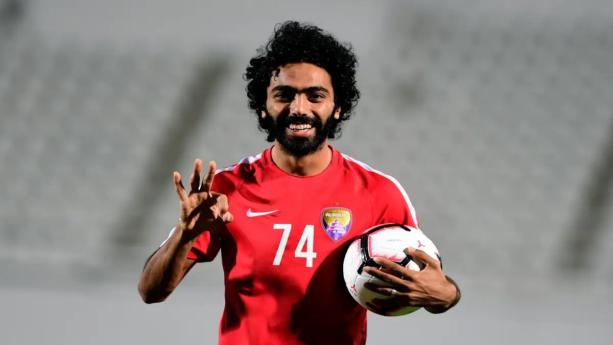 حسين الشحات لاعب العين الإماراتي يرفض الكشف عن مصيره سواء بالبقاء أو الرحيل للأهلي المصري