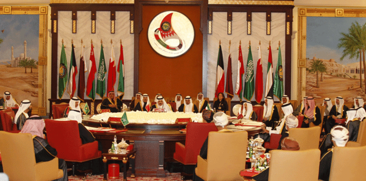 قمة "الحزم السياسي" الخليجية تنطلق في البحرين لسد الثغرات وفتح باب الاتحاد