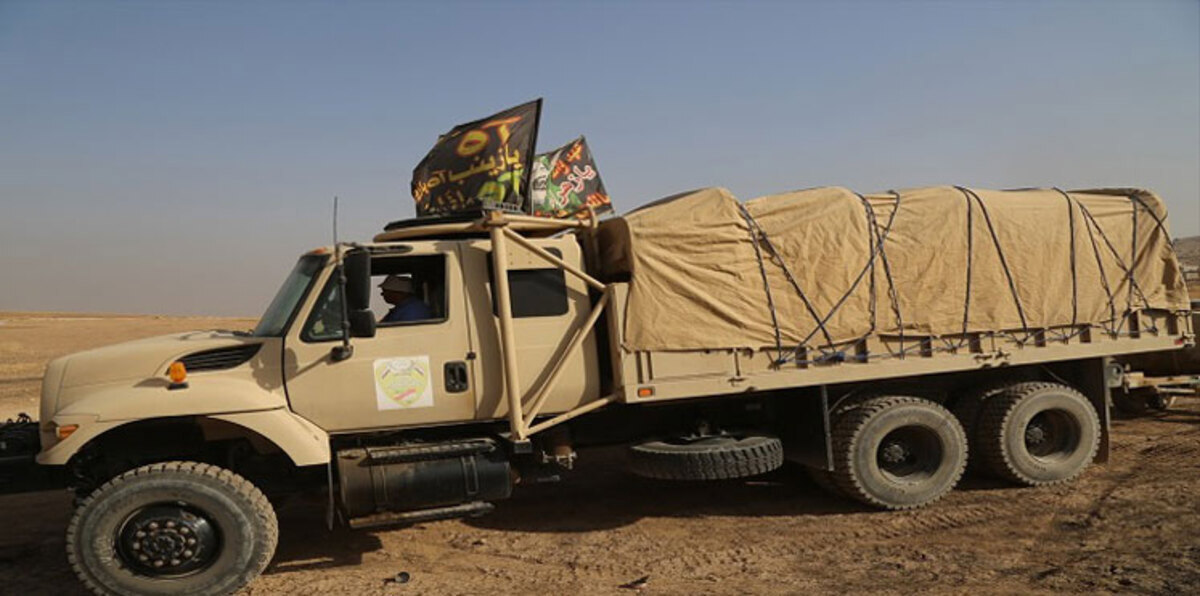 البيشمركة الكردية تمنع مرور مدرعات عراقية مزيّنة برايات شيعية