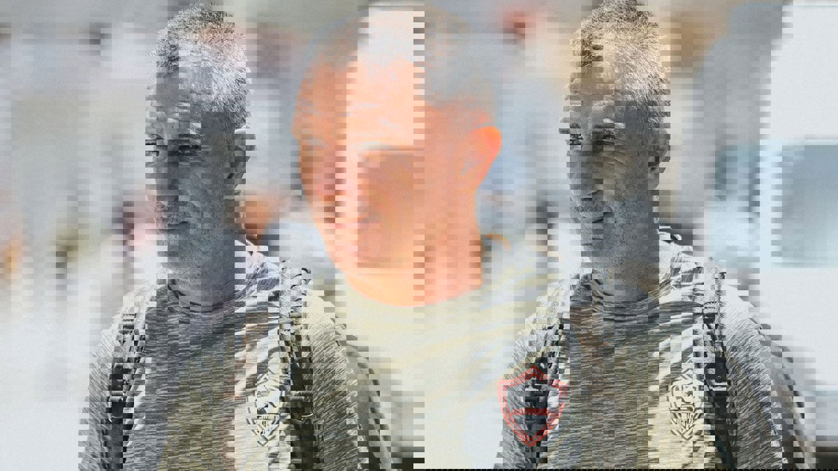 إيقاف كارتيرون مدرب الزمالك مباراتين وتغريمه ماليا