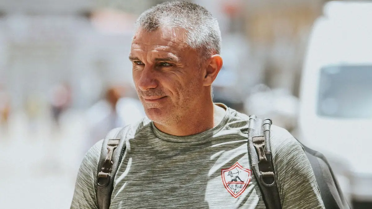إيقاف كارتيرون مدرب الزمالك مباراتين وتغريمه ماليا