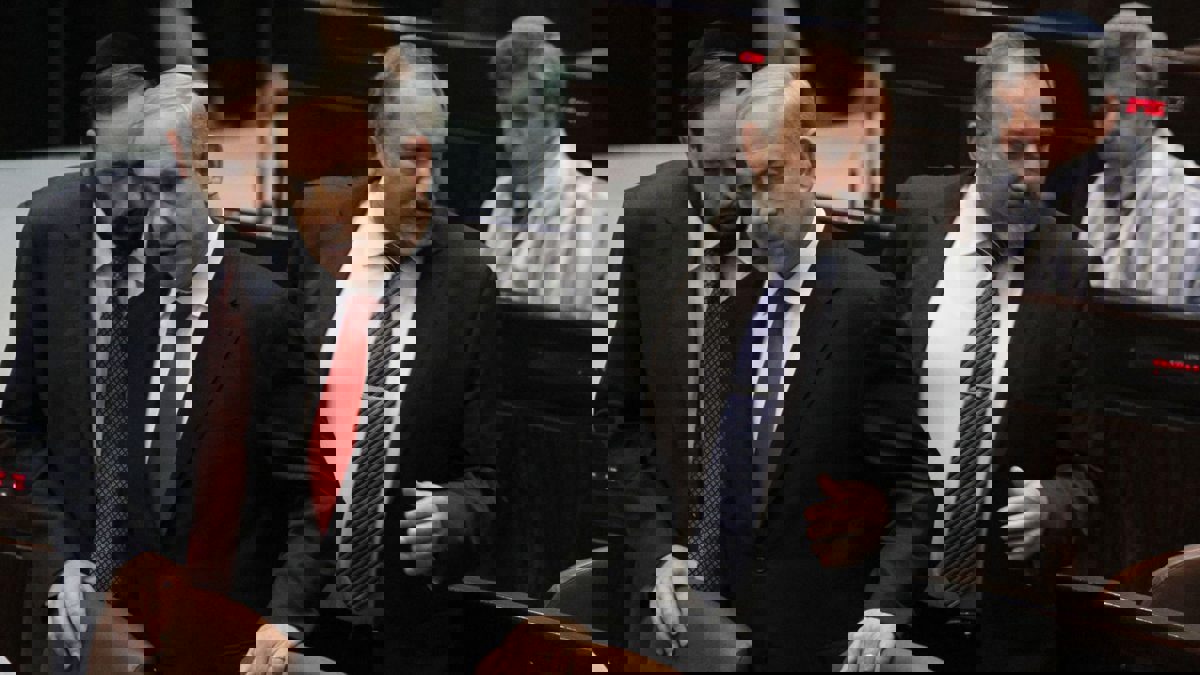 نتنياهو وليبرمان يتبادلان الاتهامات بعد حل الكنيست