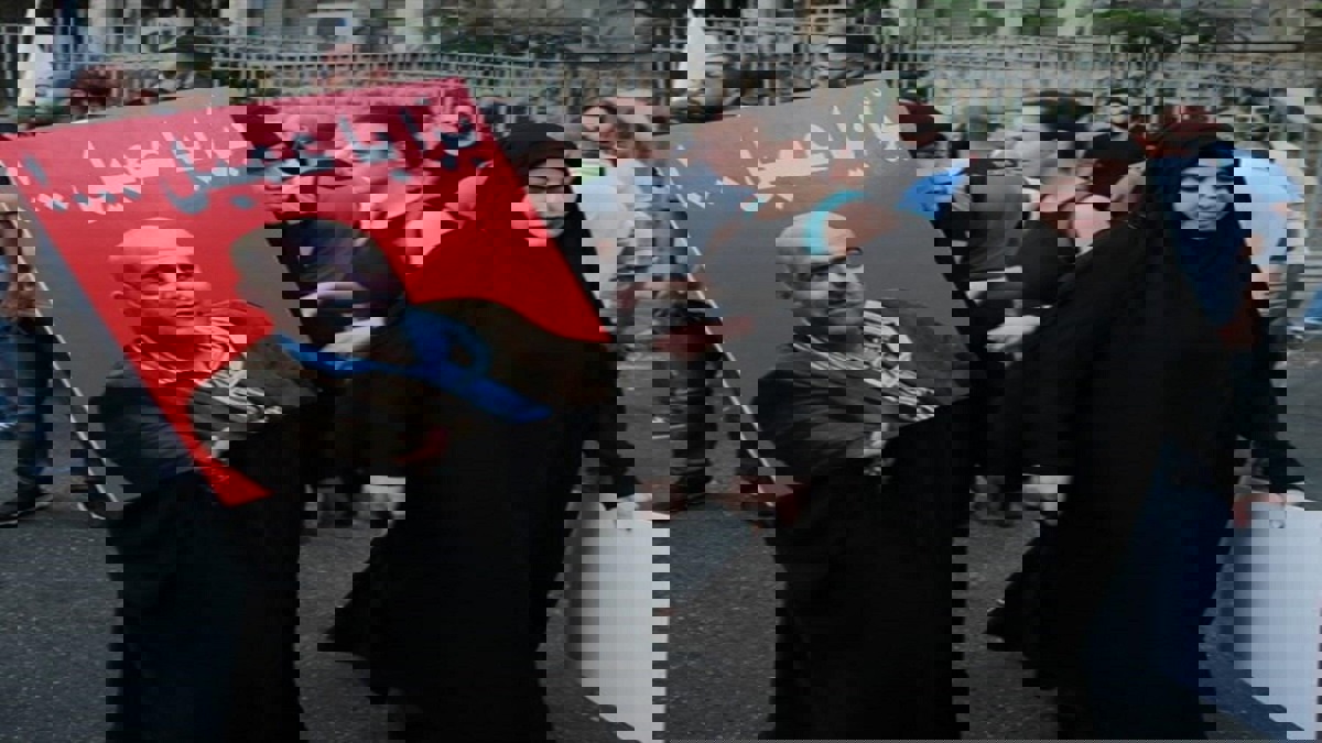 مصادر: طائرة أخلت عميل إسرائيل السابق عامر فاخوري من السفارة الأمريكية في بيروت