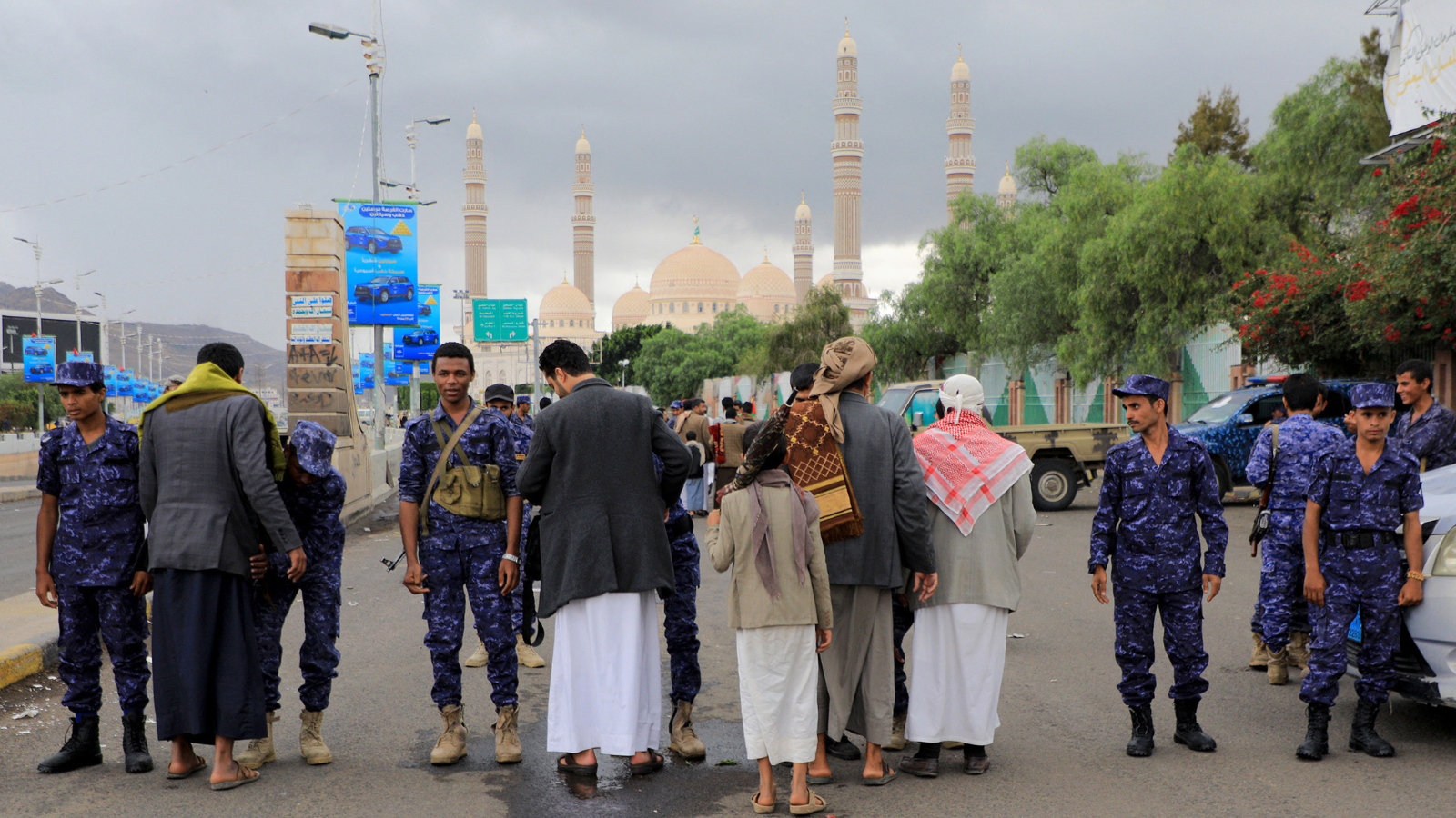 تغييرات أمنية "غير مسبوقة" لدى الحوثيين.. مخاوف أم تحصينات؟