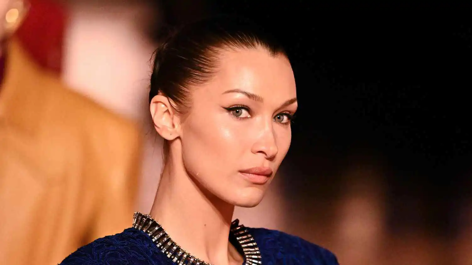 بيلا حديد عن مرضها: "القلق الطبي حقيقي جداً"