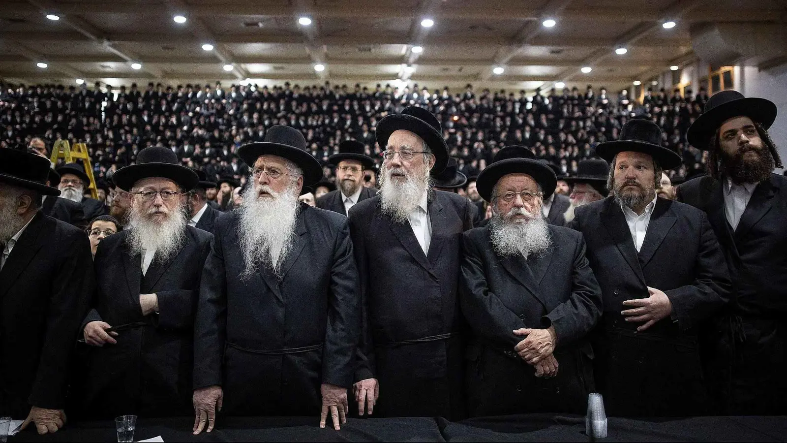 جناحا تكتل "يهدوت هتوراة" الحريدي يعلنان الانسحاب من حكومة نتنياهو