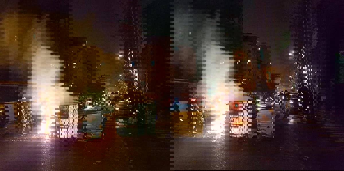 بالفيديو ..احتجاجات ضد النظام وسط طهران والأمن يطلق النار