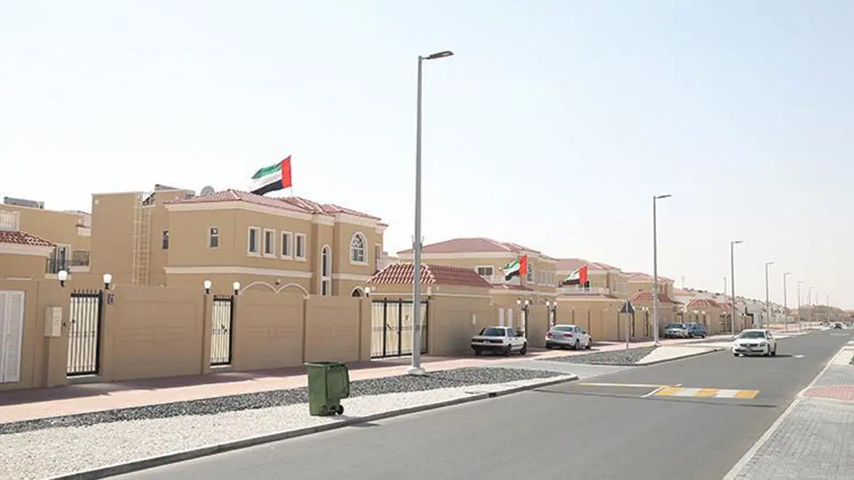 إعفاء مئات الإماراتيين المتقاعدين من سداد القروض السكنية
