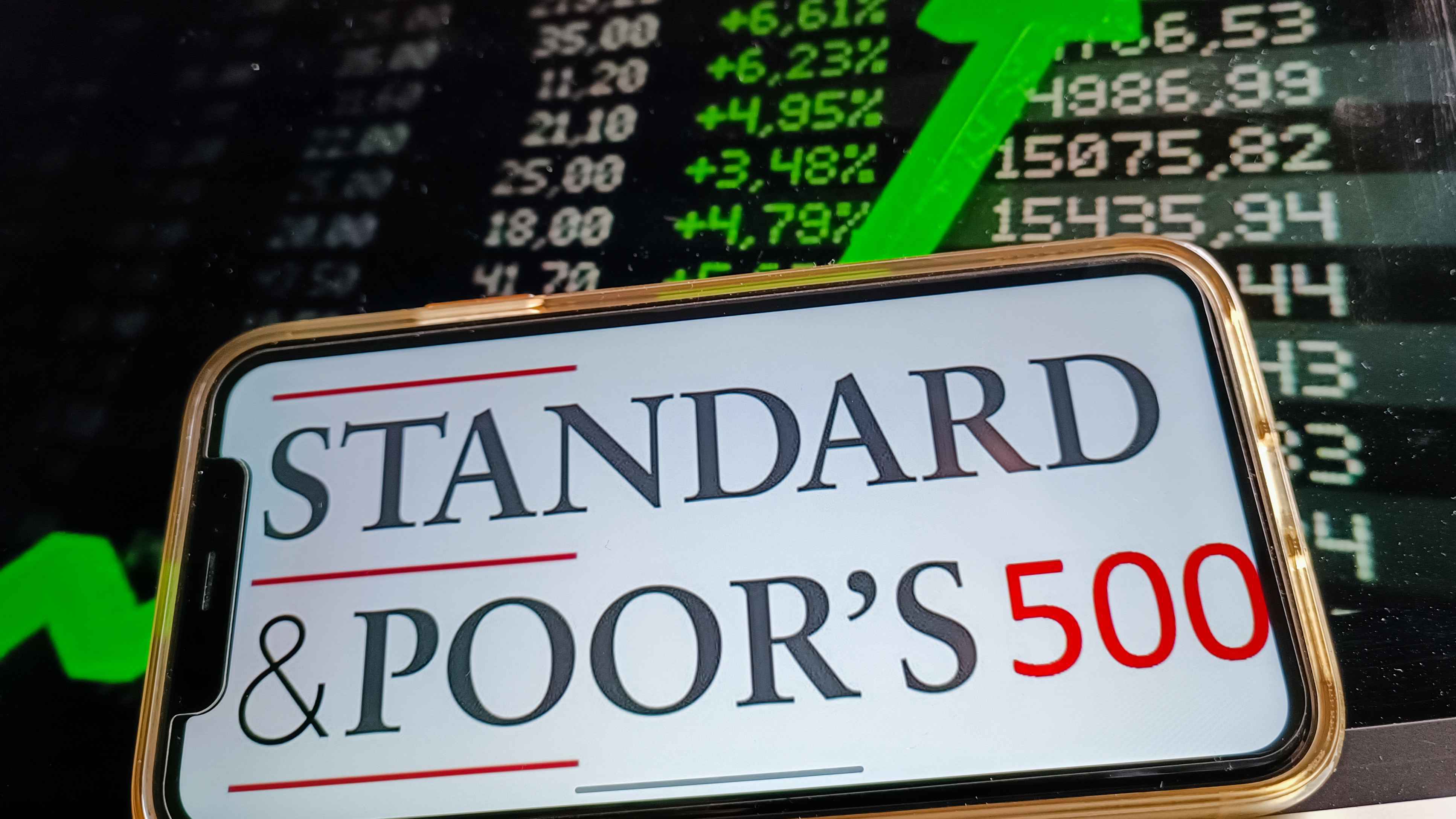 "ستاندرد آند بورز" يغلق مرتفعاً و"ألفابت" تضغط على "ناسداك"