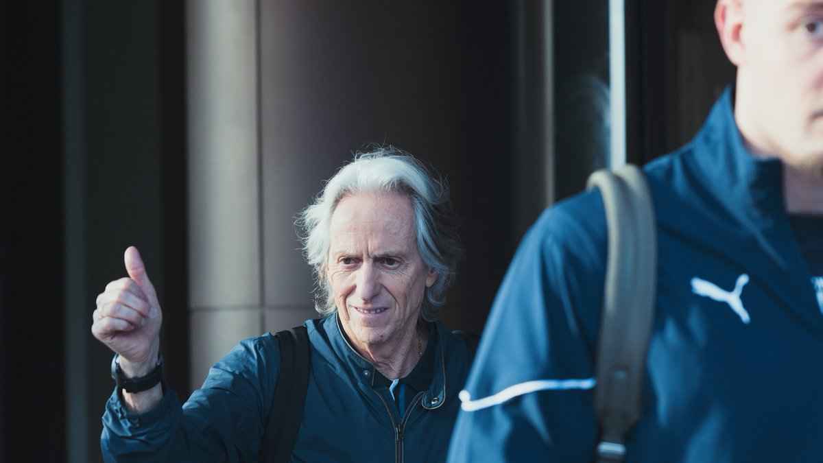 رسميا.. الهلال يعلن إقالة جيسوس وتعيين مدرب جديد