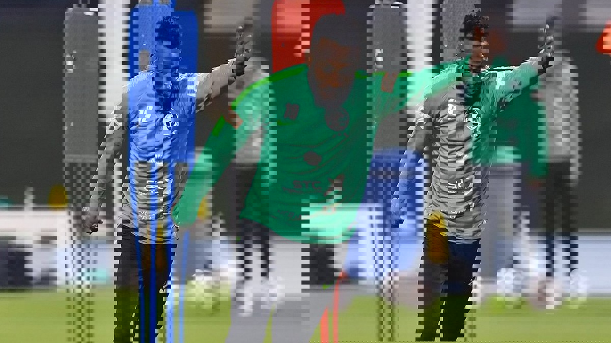 فهد المولد ينفي إصابته بقطع في الرباط الصليبي