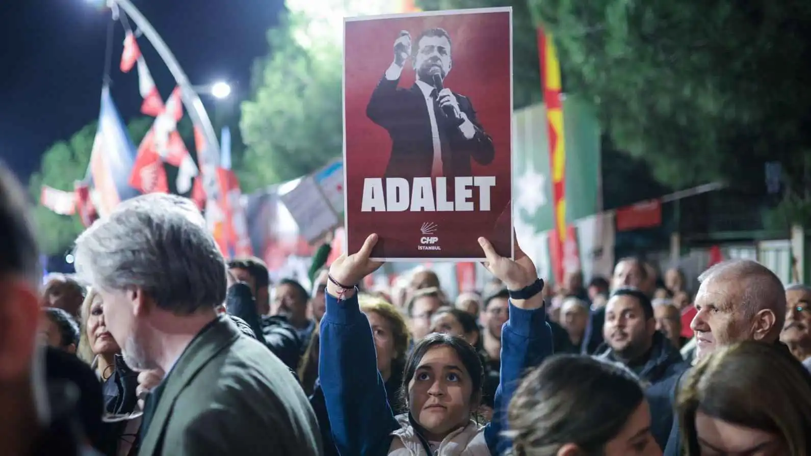المعارضة التركية تتلقى ضربات جديدة خلال سعيها لانتخابات مبكرة