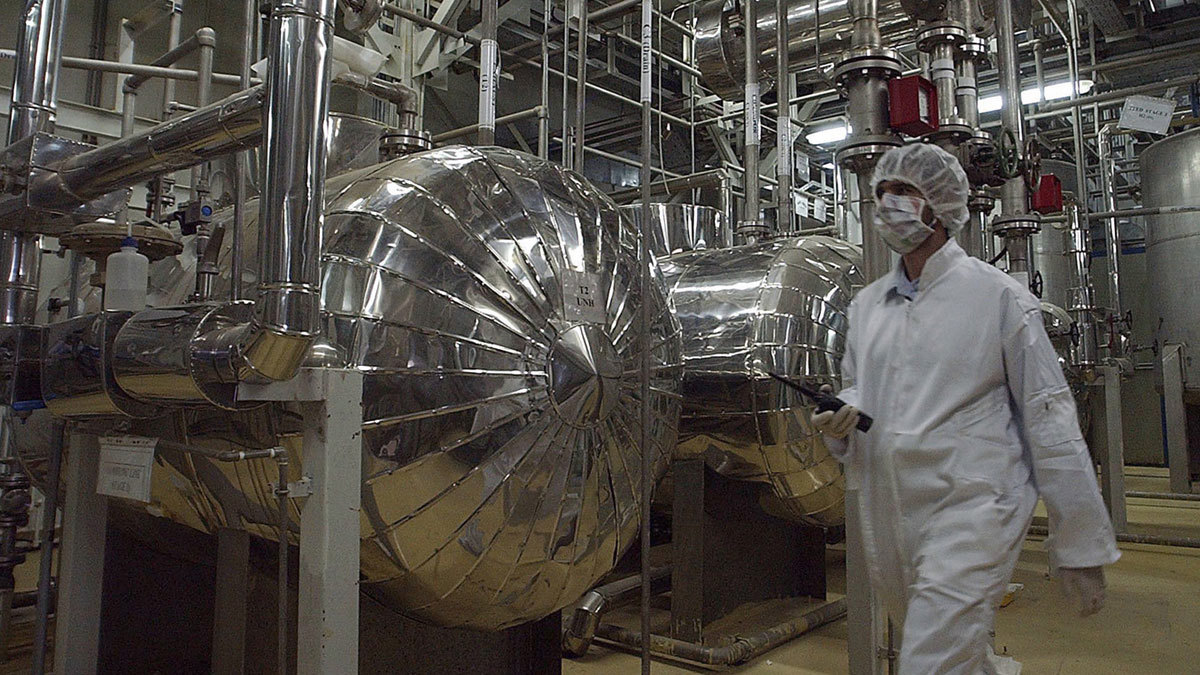 تقرير: على أمريكا وأوروبا عدم الخضوع لـ"ابتزاز" إيران