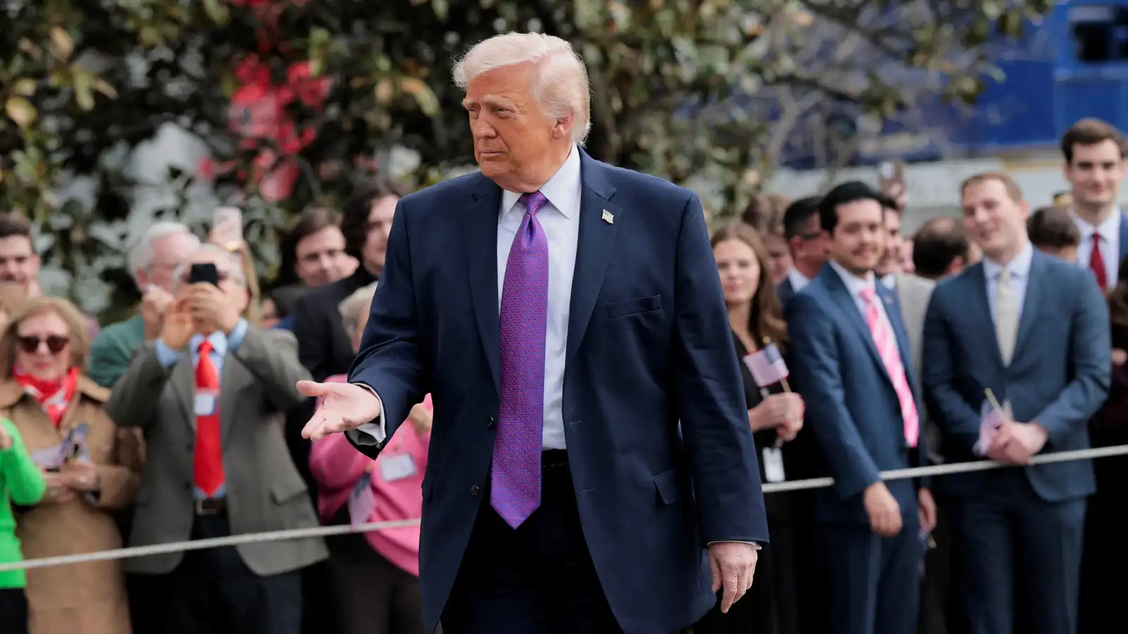 من برلين إلى طوكيو وبرن.. حلفاء واشنطن يعلنون العصيان ضد ترامب