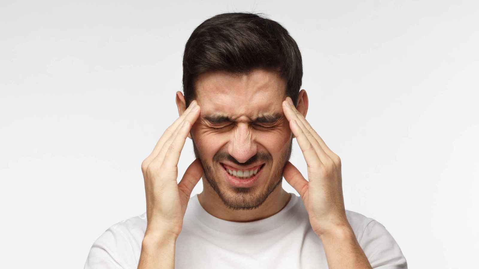 لماذا "يهاجم" الصداع النصفي الصائمين في رمضان؟