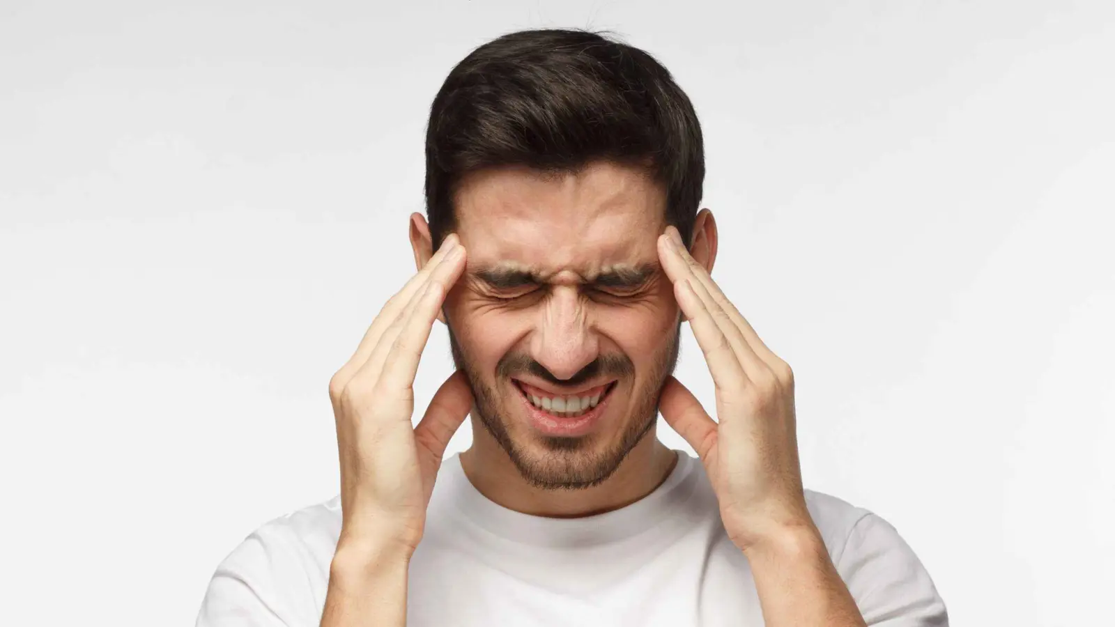 لماذا "يهاجم" الصداع النصفي الصائمين في رمضان؟