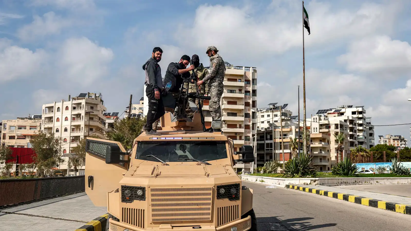 هل يمهد التنسيق الروسي-الإسرائيلي لـ"سيناريو السويداء" في الساحل السوري؟