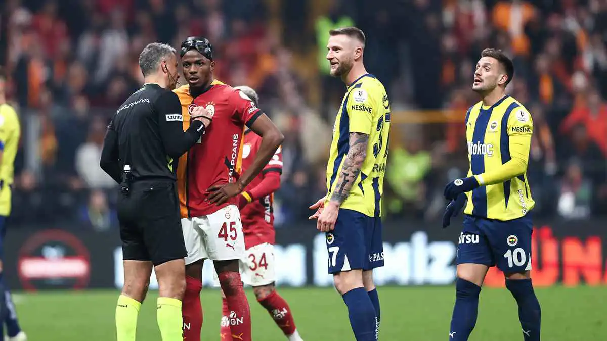 أحدهم من فنربخشة وآخر من غلطة سراي.. اعتقال 27 لاعبًا بالدوري التركي