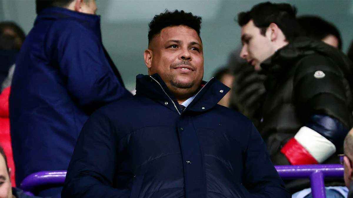 الظاهرة رونالدو يكشف مرشحه الأبرز لاقتناص الكرة الذهبية