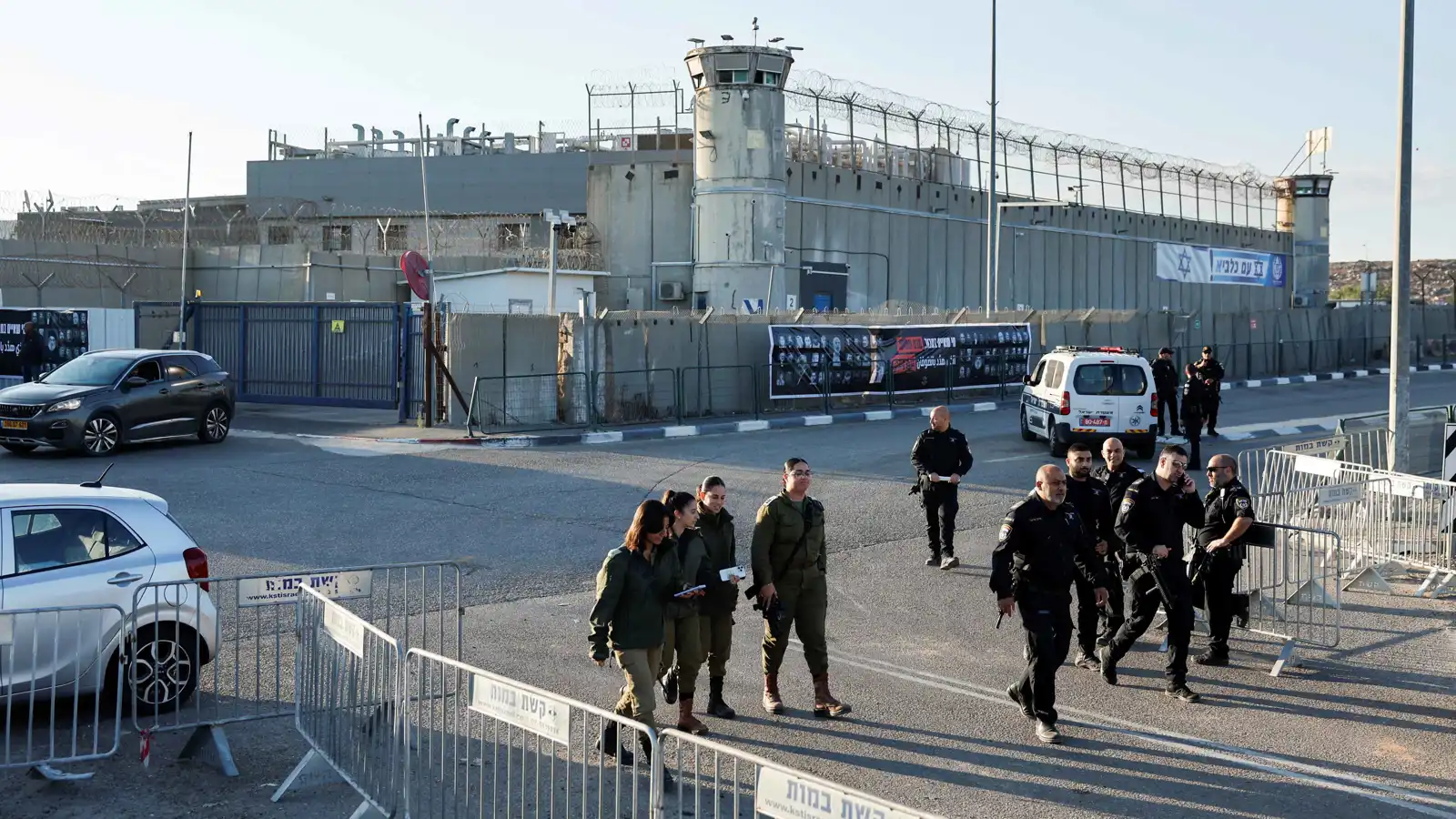 1200 شخصية إسرائيلية تعارض مشروع قانون إعدام الأسرى الفلسطينيين