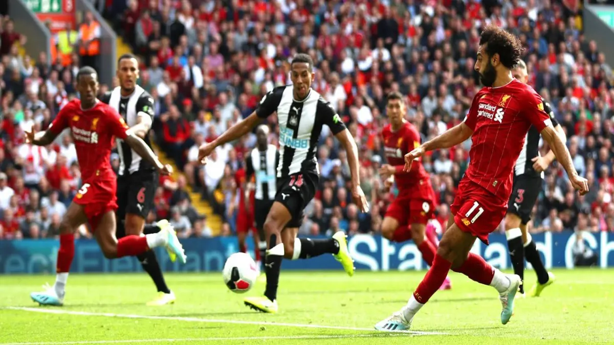 التشكيلة الرسمية لمباراة ليفربول ونابولي