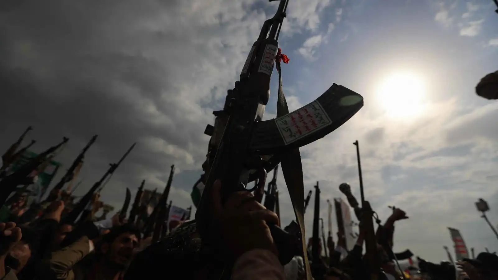 اليمن.. إفشال هجوم حوثي واشتباكات عنيفة في الضالع