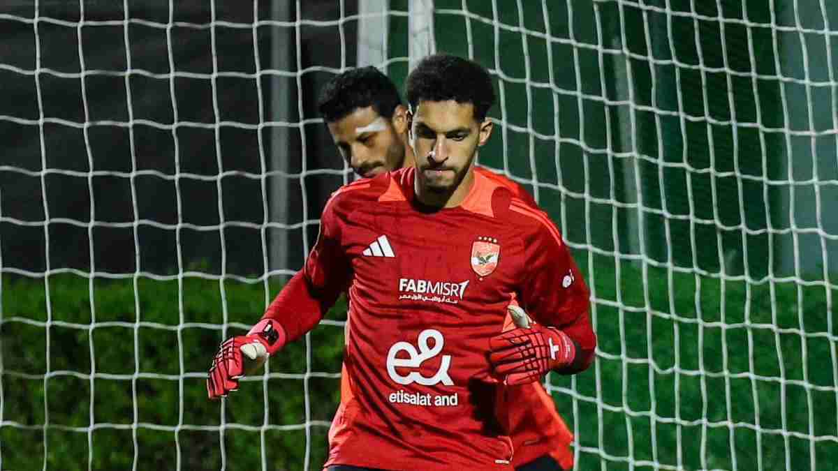 4 أندية من أوروبا وأمريكا الشمالية.. تطورات احتراف مصطفى شوبير