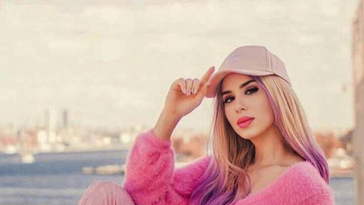 على يد نجل فنان مصري.. مشهورة تونسية تدعي تعرضها لمحاولة اغتصاب