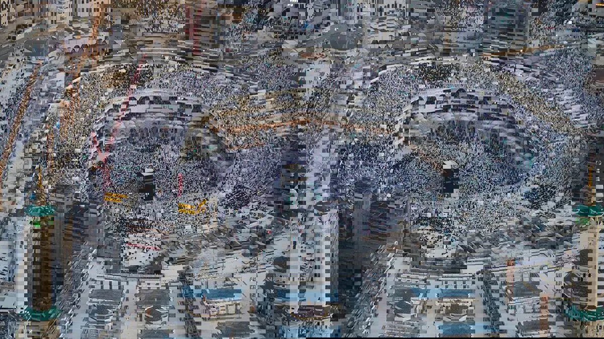 تعرّف على الاسم الجديد لباب الحرم المكي رقم 100

