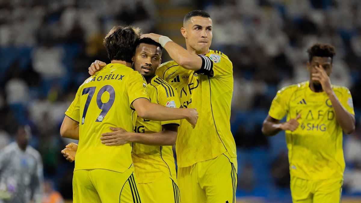 رسالة نارية.. كريستيانو رونالدو يعلّق على وصوله إلى 950 هدفًا