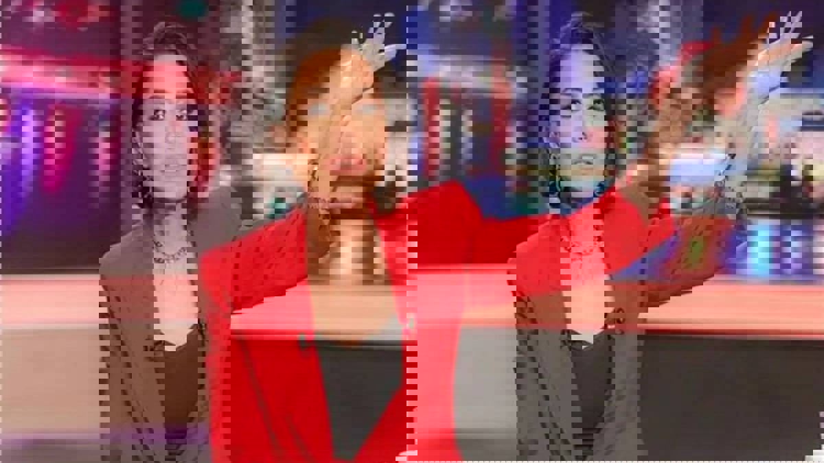 حضرت عزاءً ثم خطوبة.. بسمة وهبة ترد على الهجوم (صور)