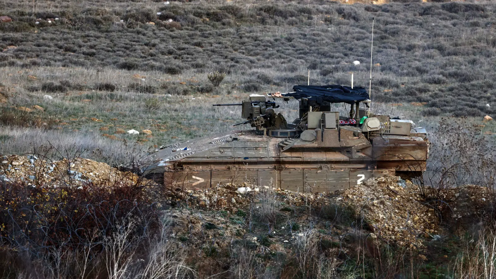 "صراع ناعم".. كيف يتعاظم الوجود التركي والإسرائيلي في سوريا؟