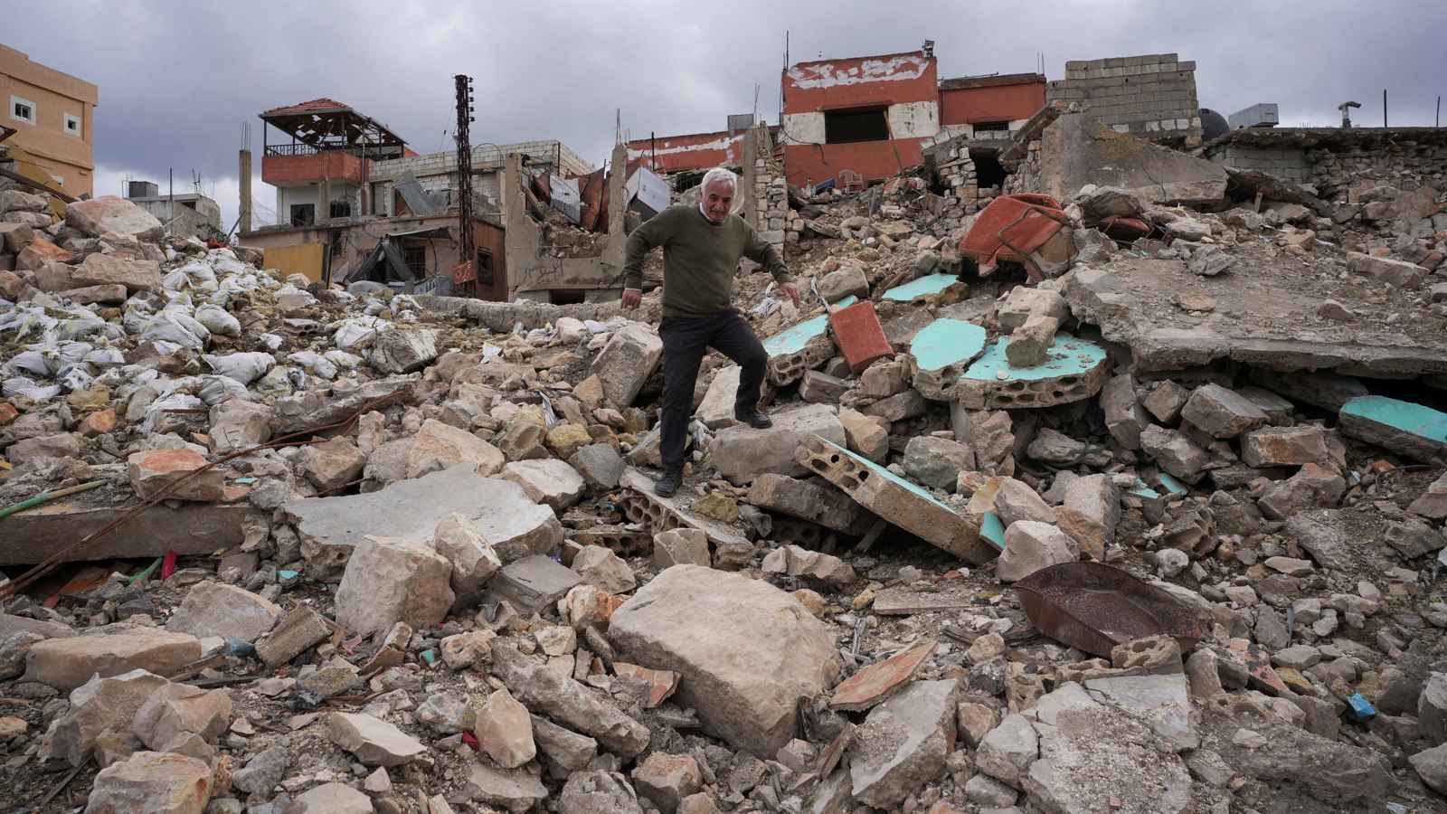 سلسلة غارات إسرائيلية جديدة على جنوب لبنان