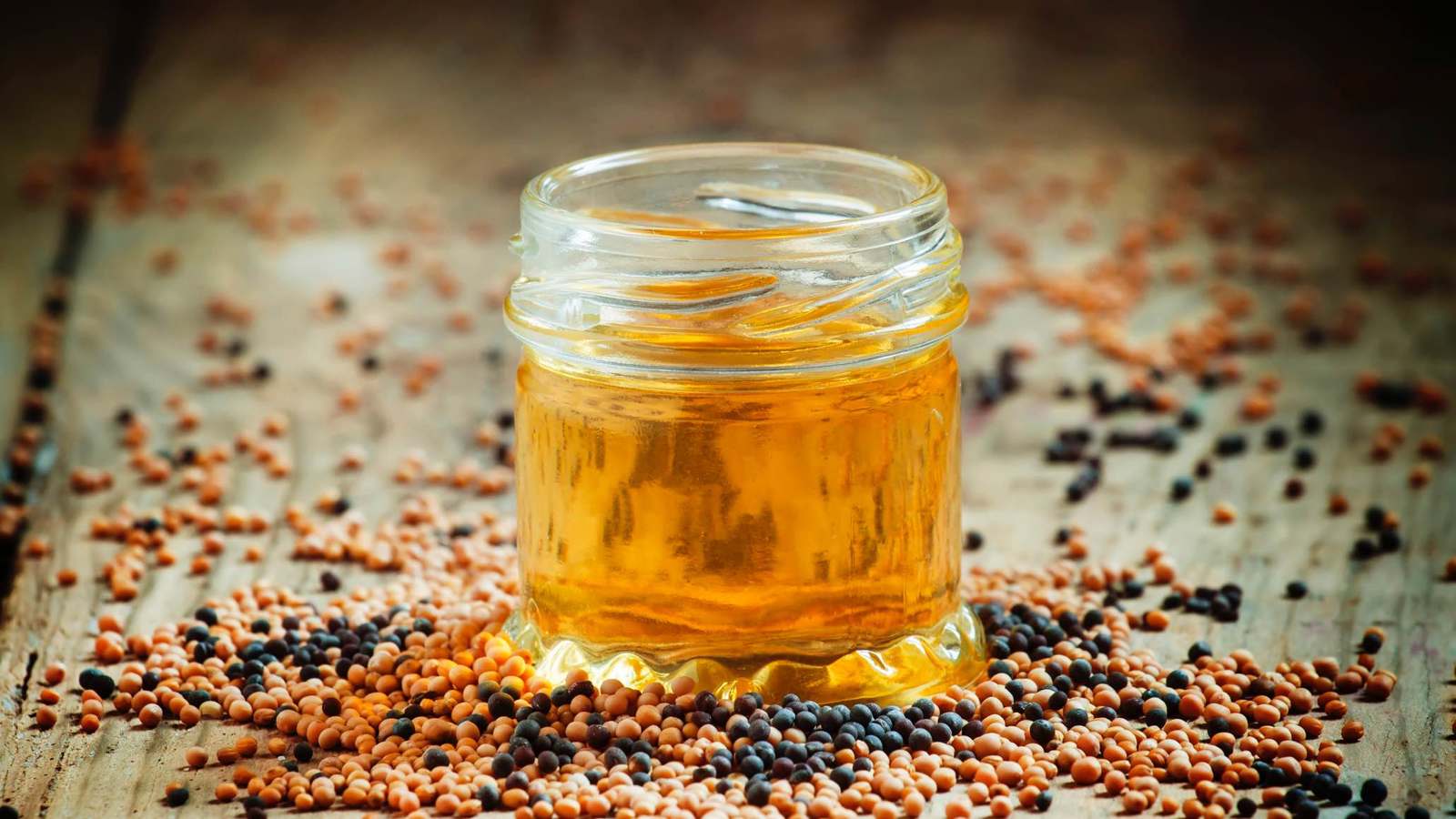 إحداها تخفيف الألم والالتهابات.. 7 فوائد لزيت الخردل