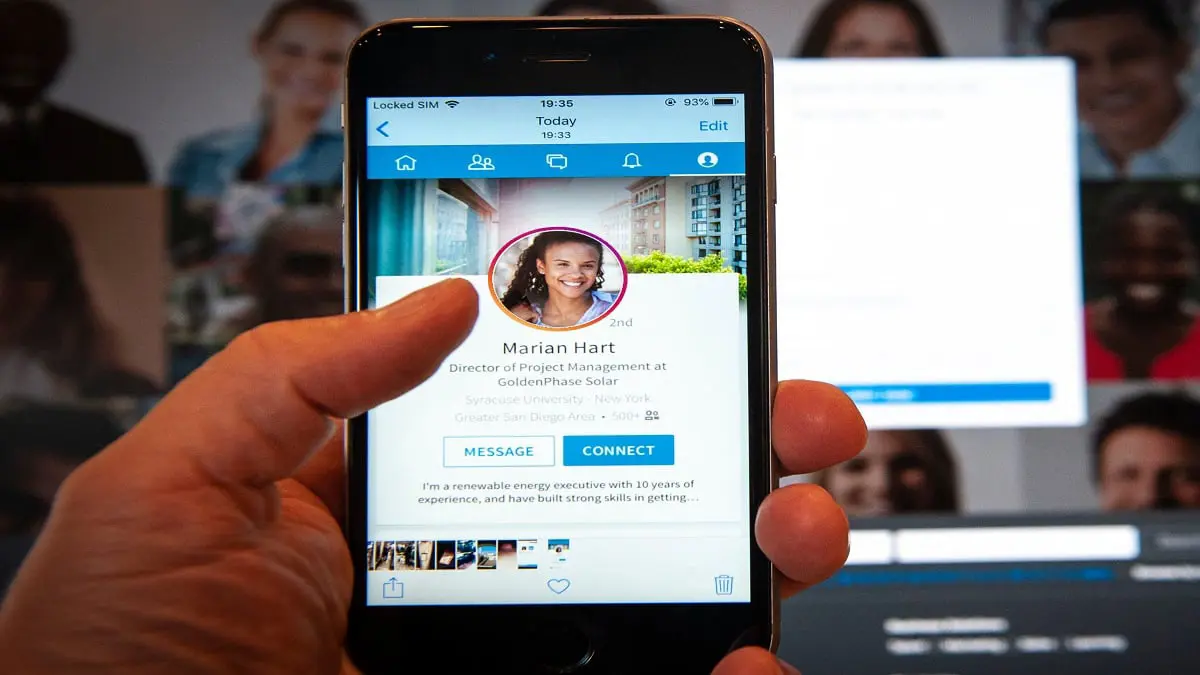 "لينكد إن" يضيف خاصية "ستوري"‎