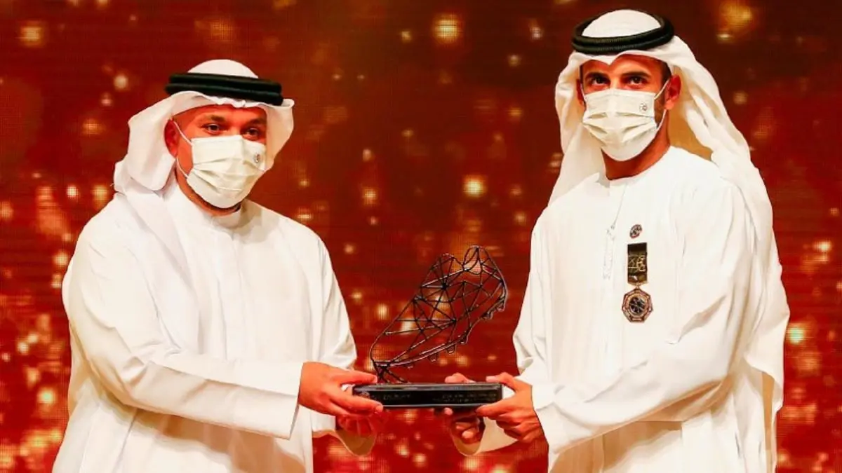 جوائز رابطة المحترفين الإماراتية.. علي مبخوت ينال الكرة الذهبية وعلي خصيف يفوز بالقفاز الذهبي