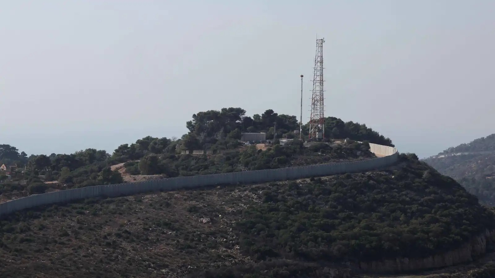 "الأولى منذ عقود".. إسرائيل تؤكد إجراء "مباحثات مباشرة" مع لبنان