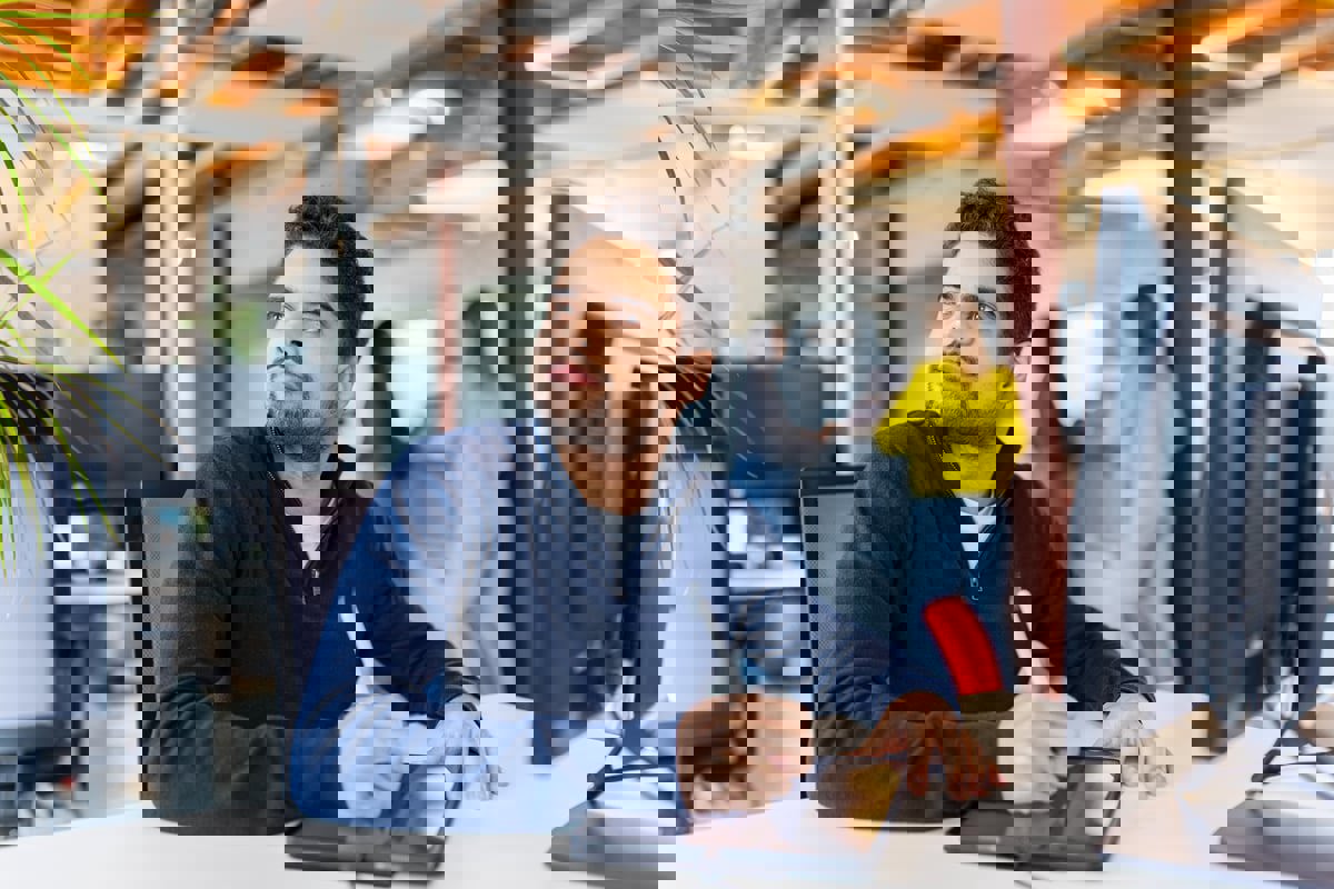 أثناء العمل أو الدراسة.. ما سبب كثرة الشرود؟