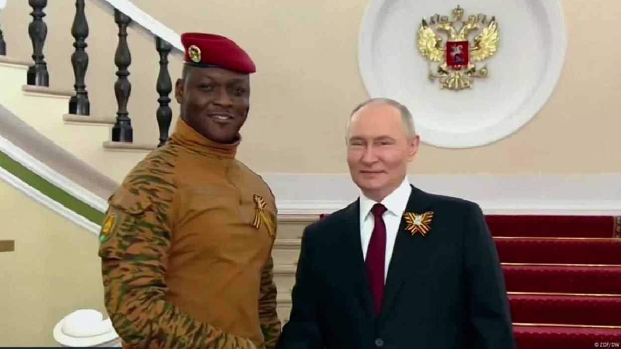 حرب باردة جديدة في قلب إفريقيا.. من يربح صراع الساحل بين روسيا والغرب؟
