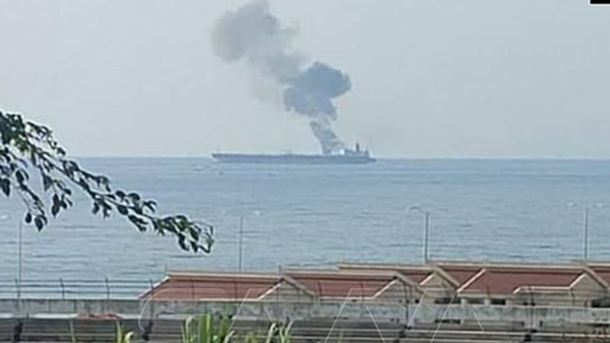 في واقعة نادرة.. ناقلة نفط قبالة بانياس السورية تتعرض لهجوم بطائرة مسيرة