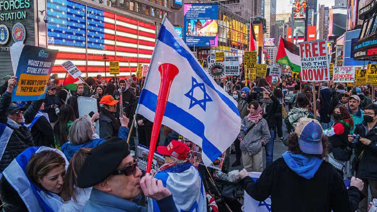 إسرائيل تفقد حاضنتها الأمريكية.. شرخ كبير يهدد المساعدات العسكرية لتل أبيب