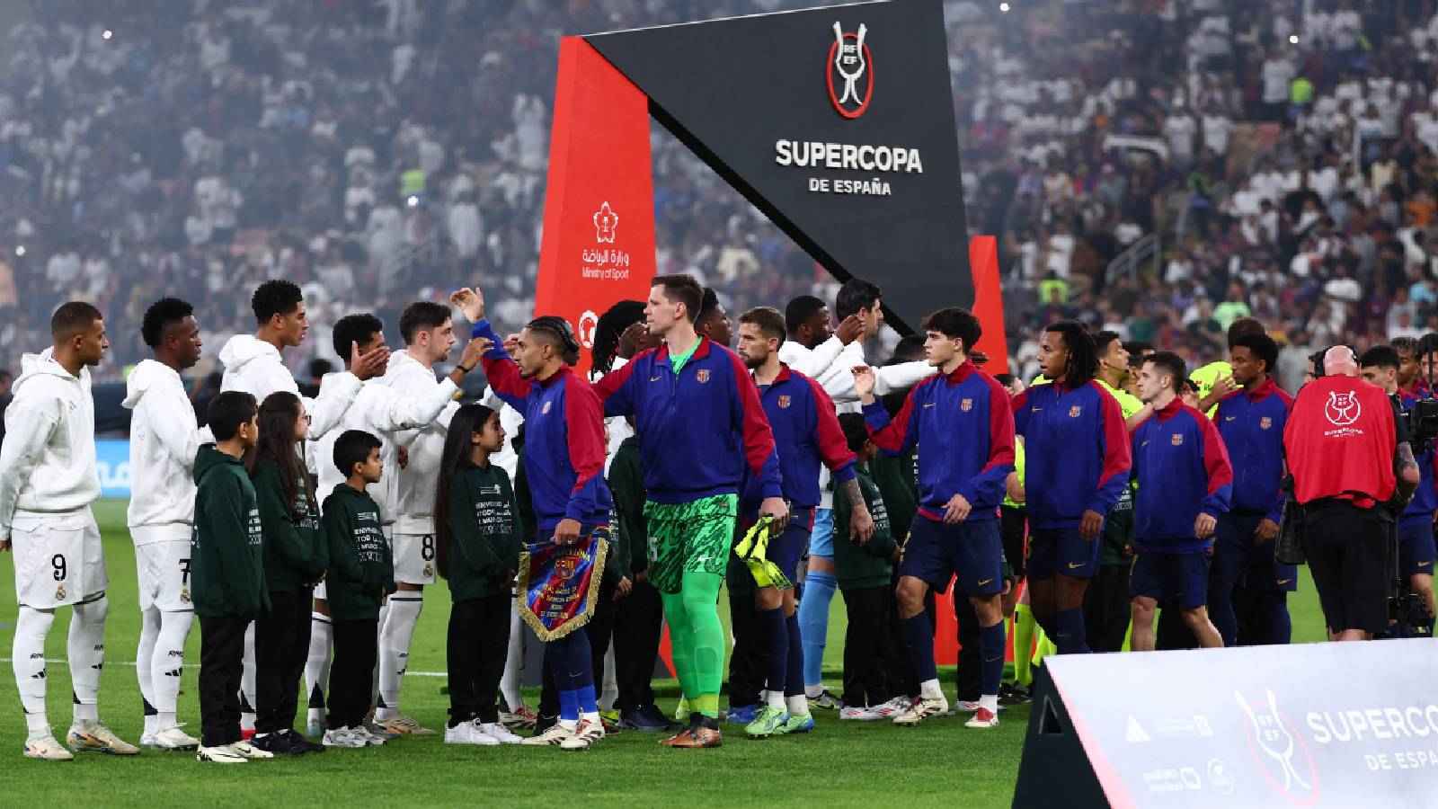 مفاجأة مدوية.. عرض فلكي سعودي للاستحواذ على "عملاق أوروبي"