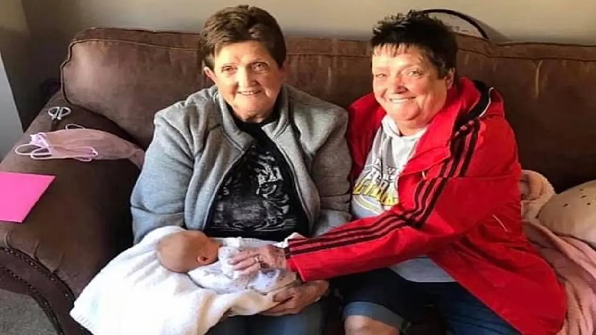 وفاة أول توأم في العالم بـ"كورونا"