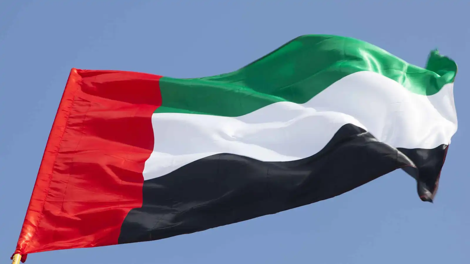 الإمارات تطلق سفينة حمدان الإنسانية لدعم قطاع غزة