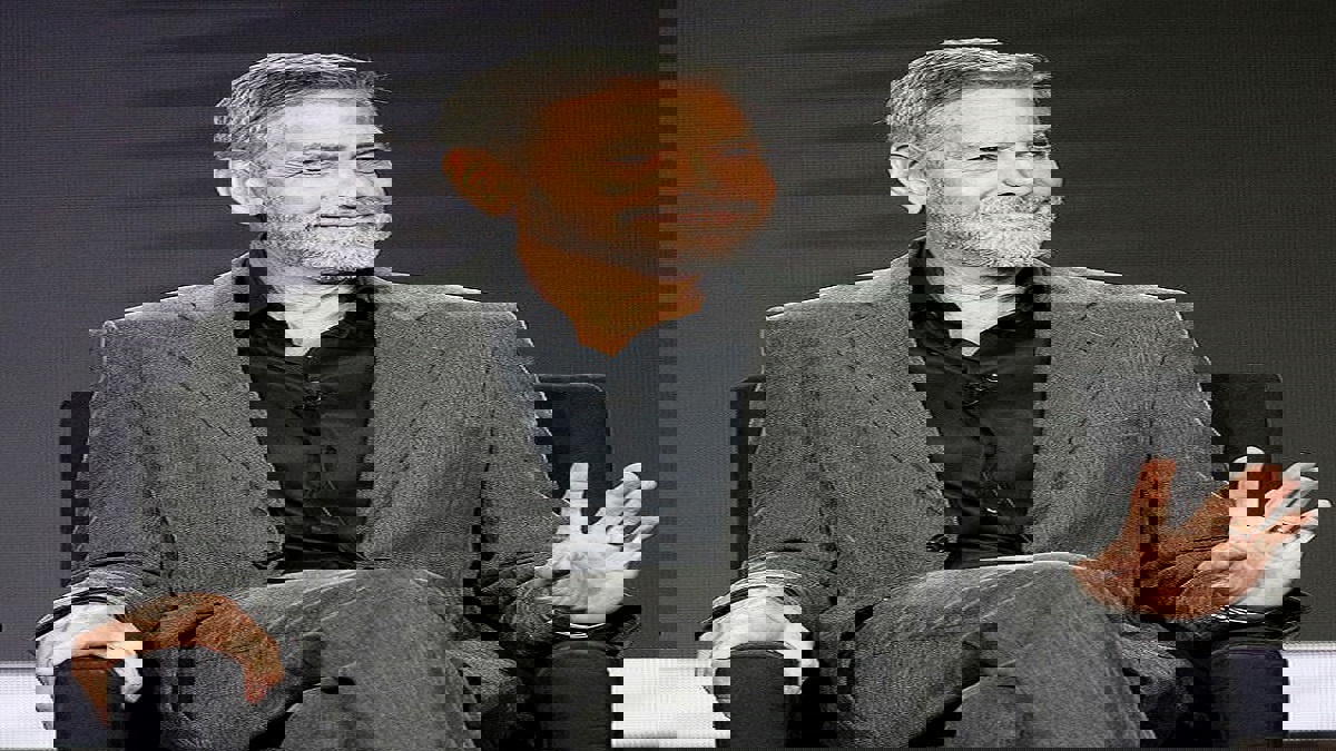 كيف دافع جورج كلوني عن محاولة تشويه سمعة "ميغان ماركل"؟