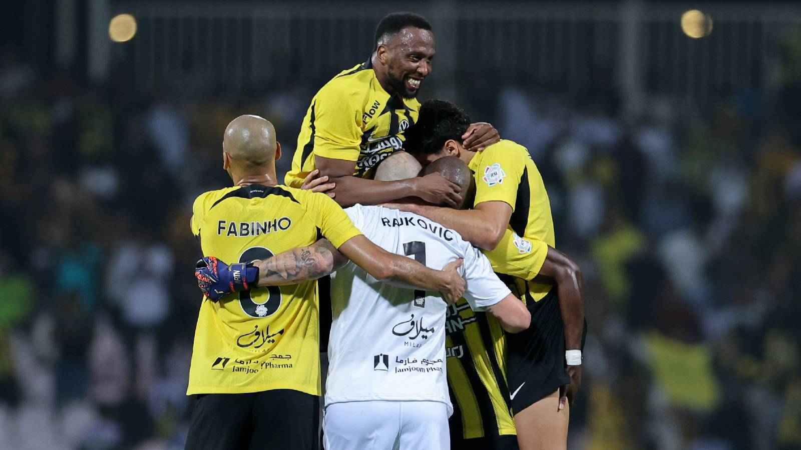 الاتحاد يعبر الوحدة ويعزز صدارة الدوري السعودي (فيديو)