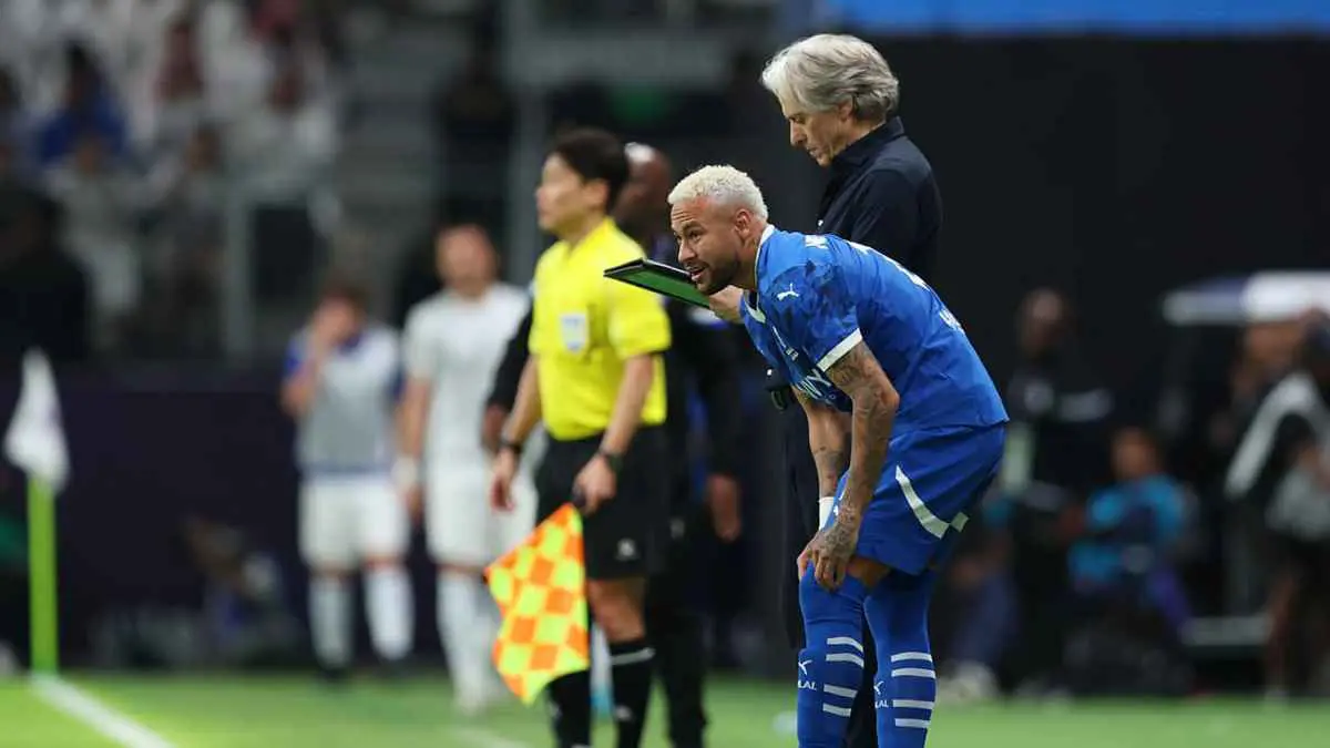 تمّ وعد الهلال بنجم كبير.. تقرير برازيلي يفجّر مفاجأة حول رحيل نيمار