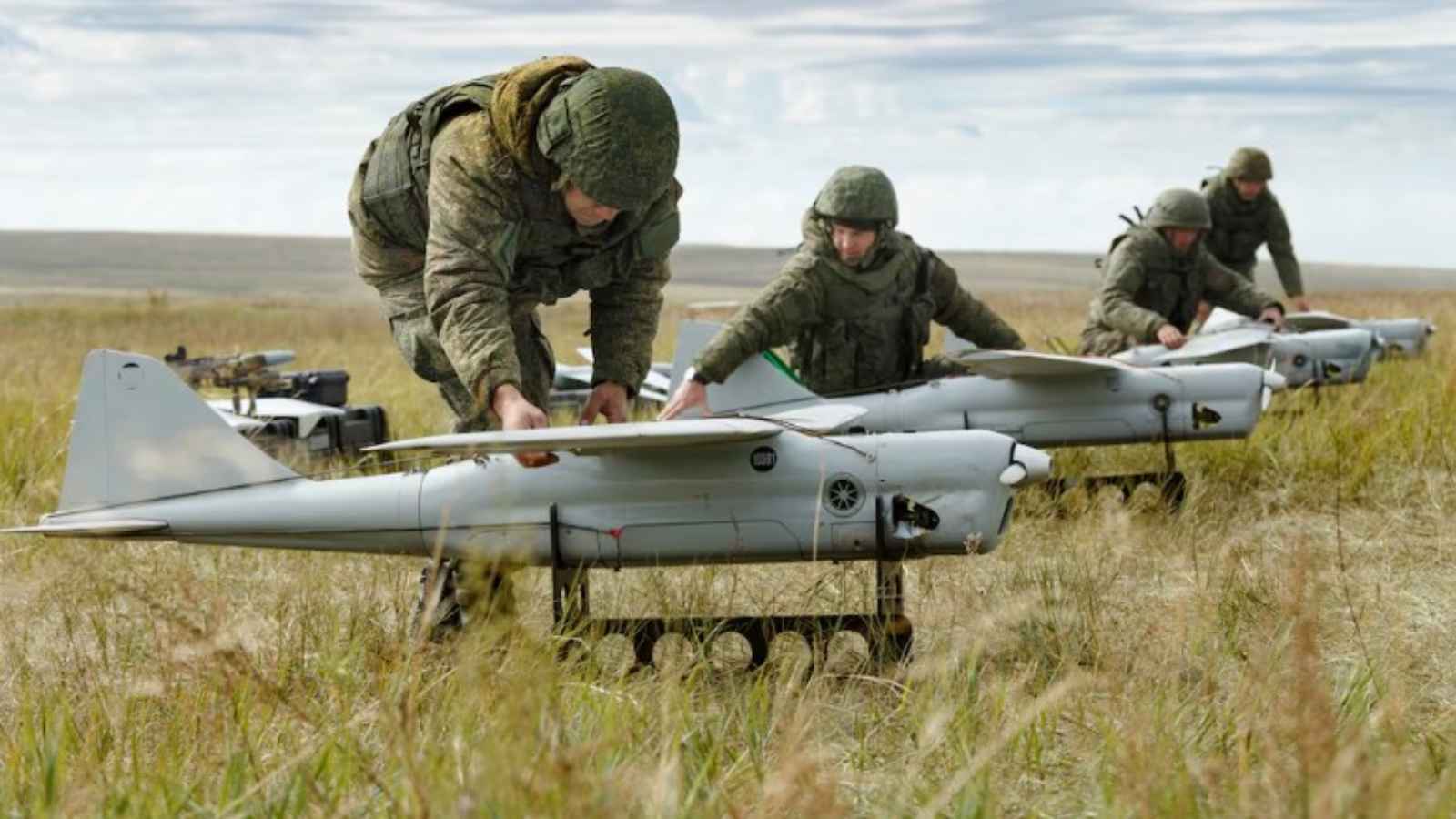 أوكرانيا تعلن إسقاط 130 طائرة مسيرة روسية خلال الليل