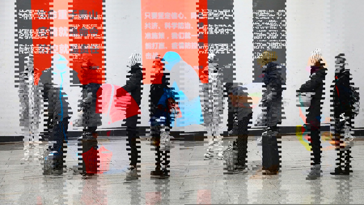 فتاة صينية تروي كيف أصاب فيروس كورونا أفراد عائلتها