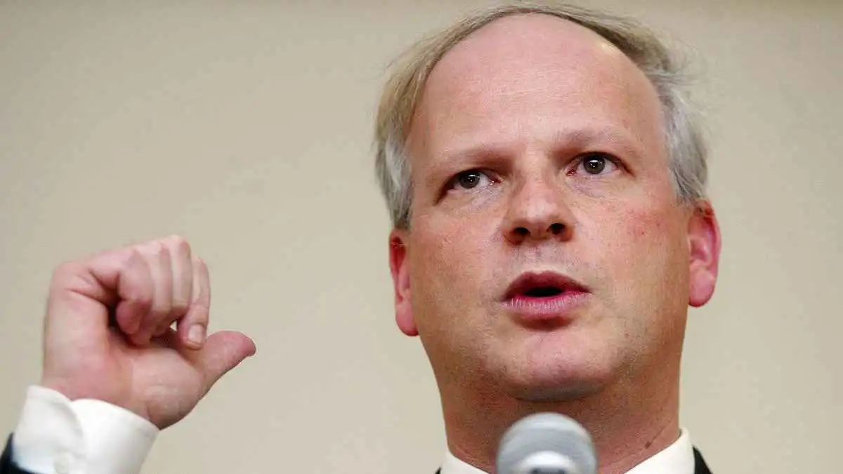 هاجم نتنياهو.. دبلوماسي إسرائيلي سابق يحذر من السيناريو الخطير في غزة